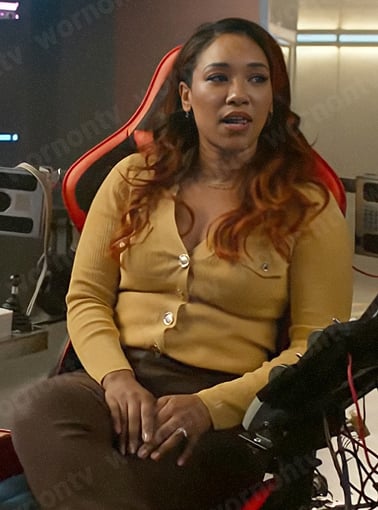 Iris’s v-neck cardigan with pockets on The Flash