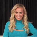 Jenny McCarthy’s blue ribbed cutout top on E! News