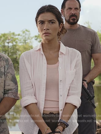 Jess’s pink linen shirt on National Treasure: Edge of History