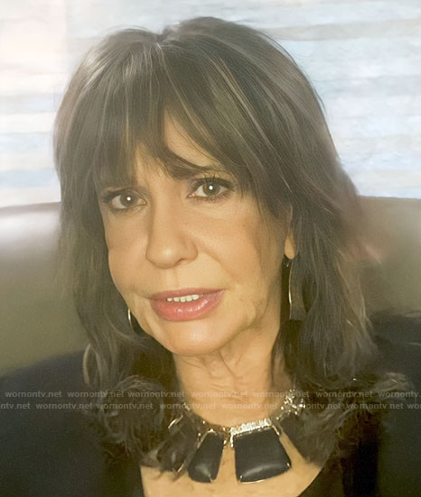 Jill’s black necklace on The Young and the Restless