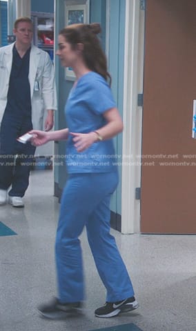 Jules’ black sneakers on Greys Anatomy