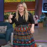 Kelly’s black printed ruffle maxi skirt on The Kelly Clarkson Show