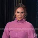 Keltie Knight’s pink turtleneck sweater and skirt on E! News