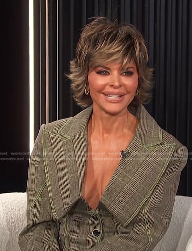 Lisa Rinna’s plaid blazer jacket and skirt on E! News