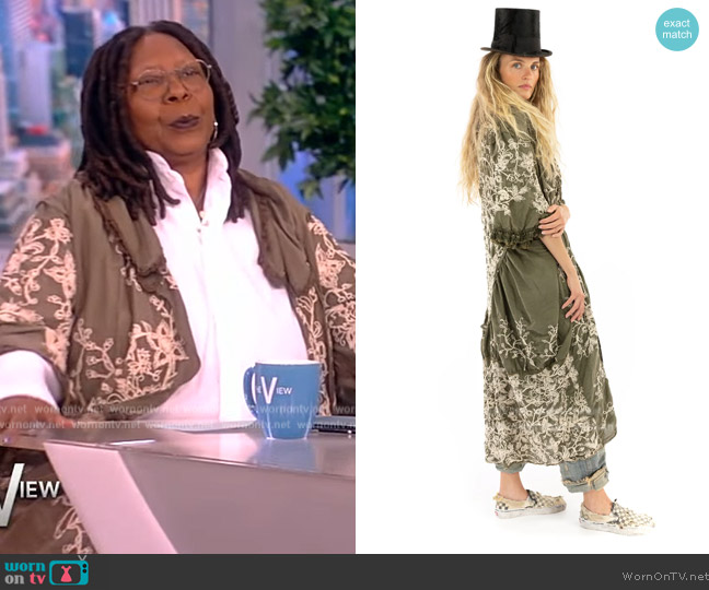 Magnolia Pearl Emmali Kimono worn by Whoopi Goldberg on The View