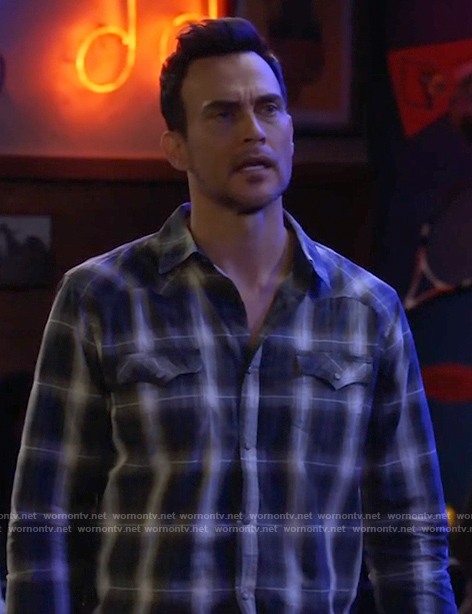 Max’s plaid shirt on Call Me Kat