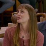 Meredith’s pink embroidered top on How I Met Your Father