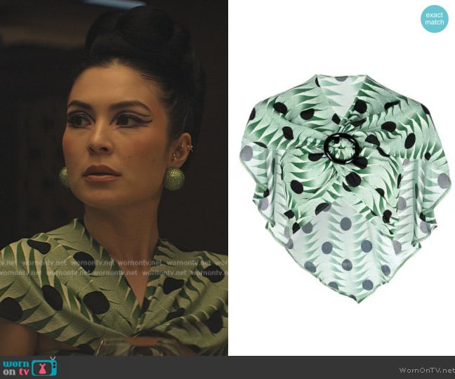 Paco Rabanne Buckle-detail cape Top worn by Sophie (Niccy Lin) on You
