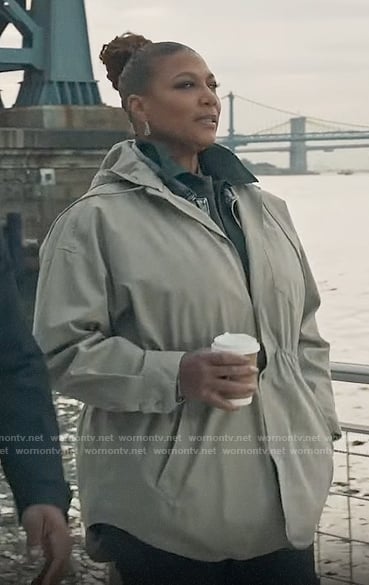 Robyn’s khaki parka on The Equalizer