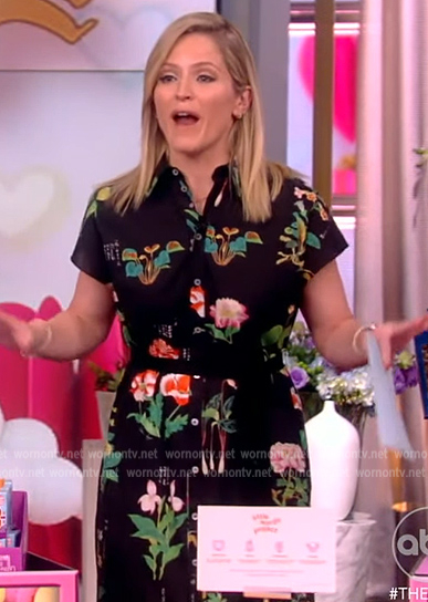 Sara’s black floral print shirtdress on The View