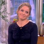 Sara’s navy ruched top and denim skirt on The View