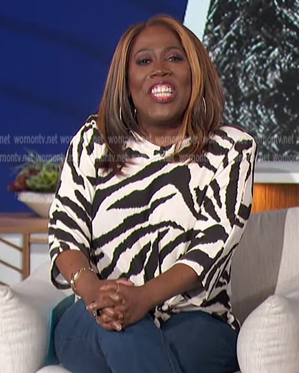 Sheryl’s zebra stripe top on The Talk