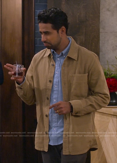 Sid’s brown overshirt on How I Met Your Father