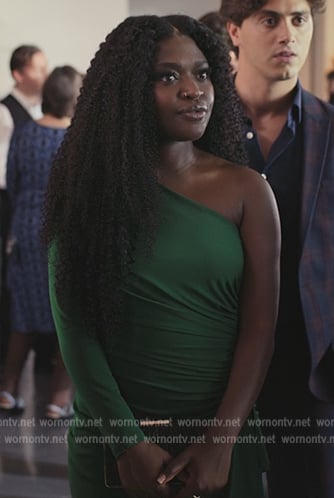 Tasha’s green one shoulder mini dress on National Treasure: Edge of History