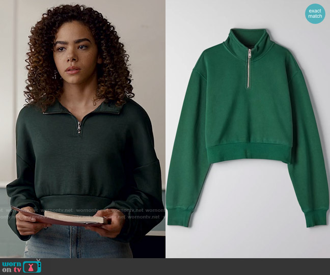 TNA Cozy Fleece Perfect 1/4 Zip Sweatshirt worn by Ginny Miller (Antonia Gentry) on Ginny & Georgia