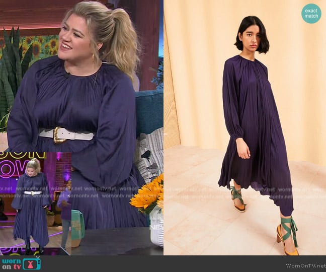 Ulla Johnson Yalena Dress worn by Kelly Clarkson on The Kelly Clarkson Show