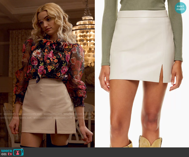 Wilfred Patio Mini Skirt in Matte Pearl worn by Georgia Miller (Brianne Howey) on Ginny & Georgia