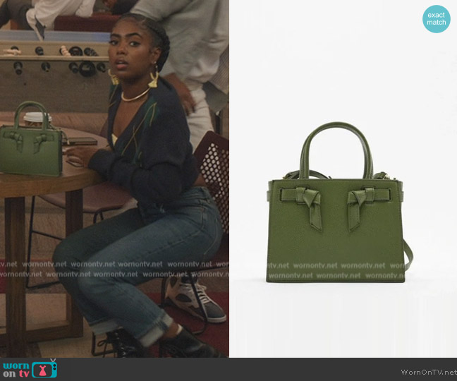 Zara Mini City Bag worn by (Heather Lynn Harris) on All American Homecoming