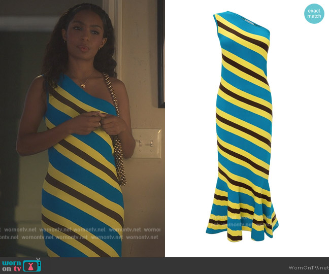 JW Anderson one-shoulder midi dress worn by Zoey Johnson (Yara Shahidi) on Grown-ish