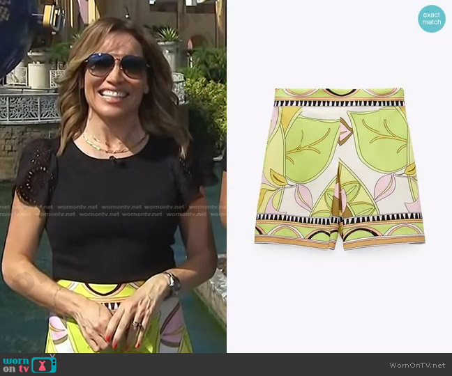 Zara Printed Skort worn by Kit Hoover on Access Hollywood