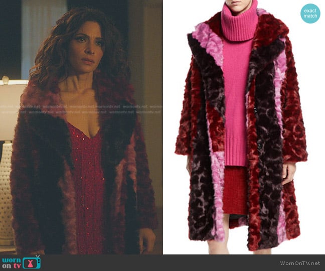 Alexander McQueen Volume Colorblock Faux-Fur Coat worn by Billie Connelly (Sara Shari) on Sex/Life