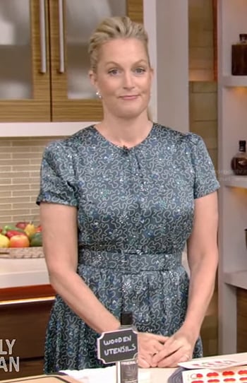 Ali Wentworth’s green printed belted dress on Live with Kelly and Ryan
