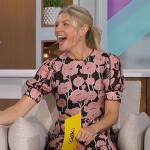 Amanda’s black poppy print dress on The Talk