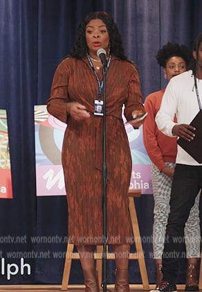 Ava’s brown tie dye wrap blouse and skirt on Abbott Elementary