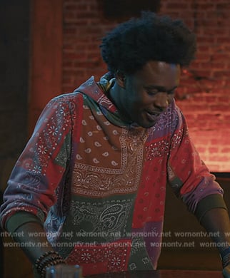 Noah’s bandana print hoodie on Grand Crew