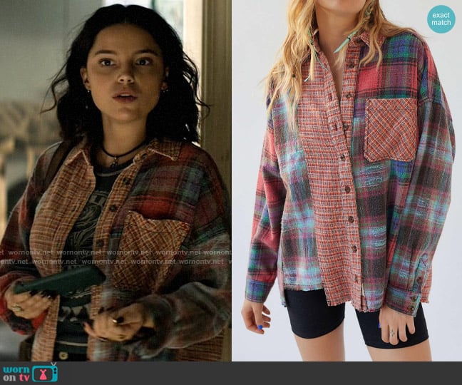 BDG Robbie Spliced Flannel Button-Down Shirt worn by Sarah Cushing (Inde Navarrette) on Superman and Lois