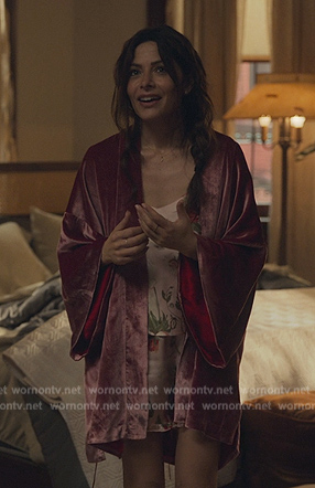 Billie’s pink velvet robe on Sex/Life
