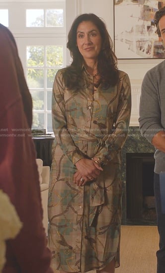 Carrie Walsh’s printed plaid shirtdress on 9-1-1