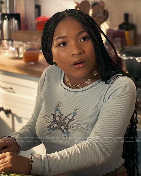 Delilah’s blue butterfly top on The Equalizer