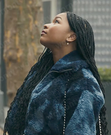 Delilah’s blue tie dye sherpa jacket on The Equalizer