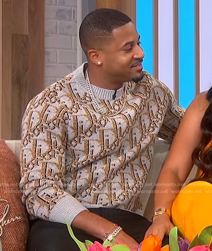 Devale Ellis’s gray Dior logo sweater on Sherri