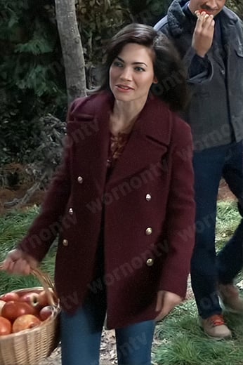Elizabeth’s burgundy peacoat on General Hospital