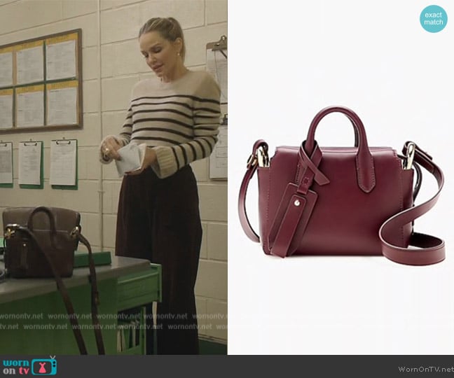 J. Crew Cross Body Bag worn by Laura Baker (Monet Mazur) on All American