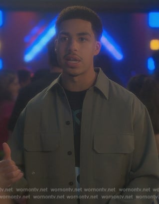 Junior’s gray utility jacket on Grown-ish