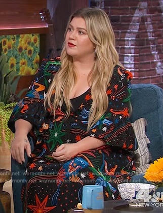 Kelly’s black printed maxi dress on The Kelly Clarkson Show
