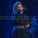 Kelly’s monogram wide belt on The Kelly Clarkson Show