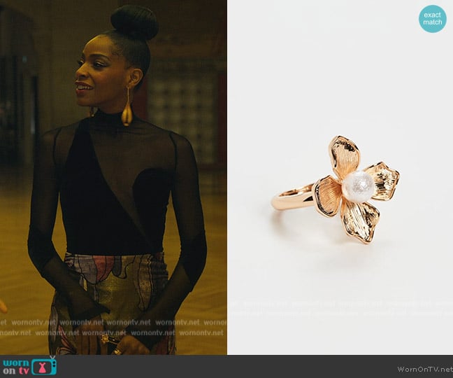 Kenneth Jay Lane Gold Ring with Imitation Pearl Center Flower worn by Sasha Snow (Margaret Odette) on Sex/Life