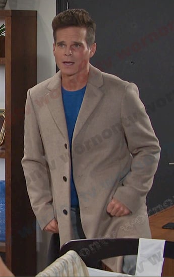 Leo’s grey coat on Days of our Lives