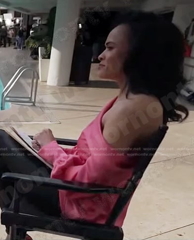 Linsey’s pink one off-shoulder top on Good Morning America