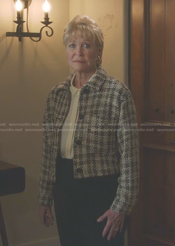 Margaret Buckley’s beige plaid jacket on 9-1-1
