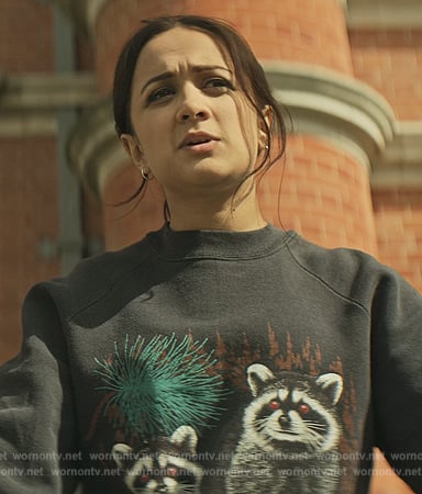 Nadia’s racoon graphic sweatshirt on You