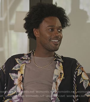 Noah’s black floral print shirt on Grand Crew