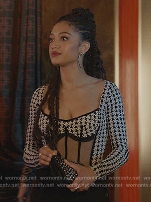 Olivia’s houndstooth corset top on All American