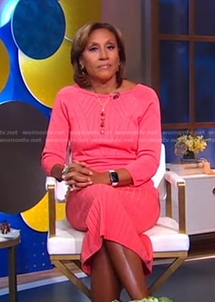 Robin’s pink stitched knit dress on Good Morning America