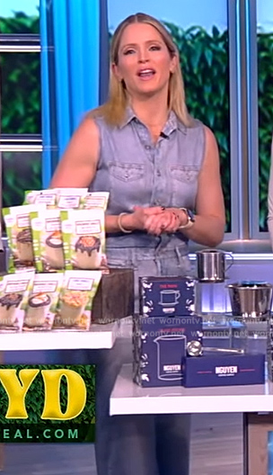 Sara’s sleeveless denim jumpsuit on The View