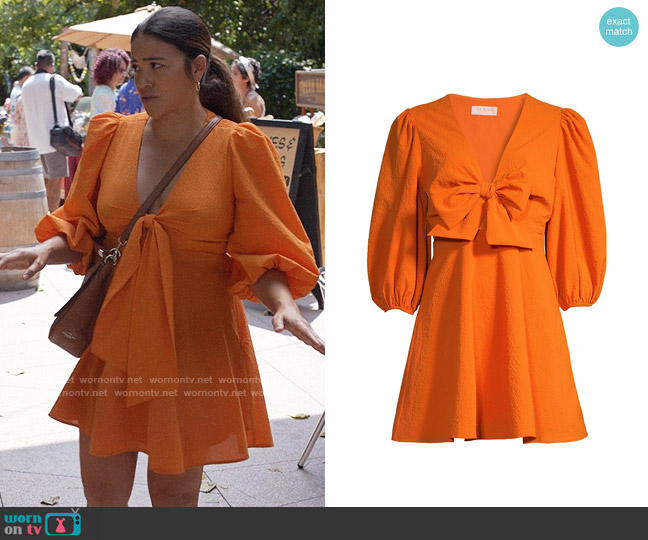 Ted Baker Jozelyn Dress worn by Nell Serrano (Gina Rodriguez) on Not Dead Yet